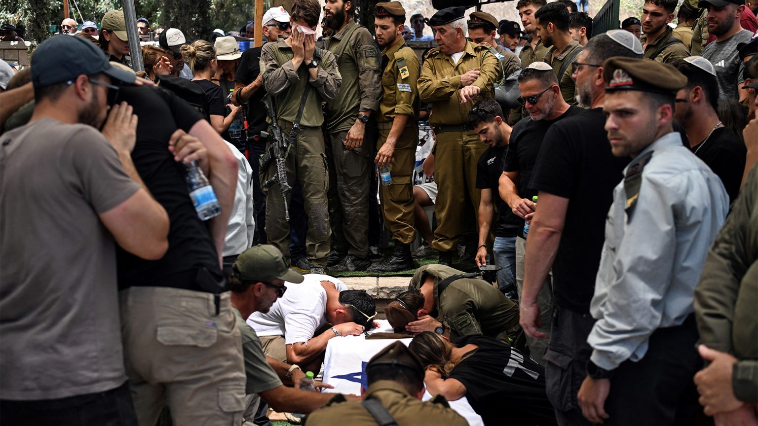 محللون إسرائيليون: حماس تجرنا من أنفنا ونتنياهو يبحث عن منصبه فقط