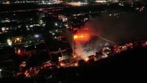 غضب كبير يجتاح مغردين عراقيين بعد فاجعة المول الجديد