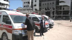 سيارات الإسعاف بغزة تطلق استغاثة موحدة تحذيرا من تفشي الجوع والمرض