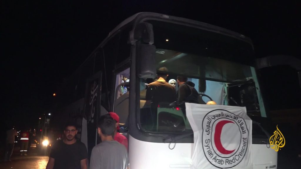 إجلاء 500 شخص من عائلات العشائر في السويداء ضمن الدفعة الثانية