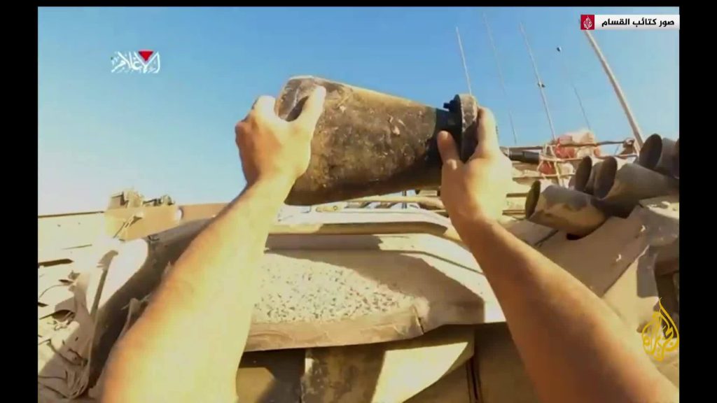 القسام تدمر ناقلتي جند إسرائيليتين بكمين مركب شرقي خان يونس