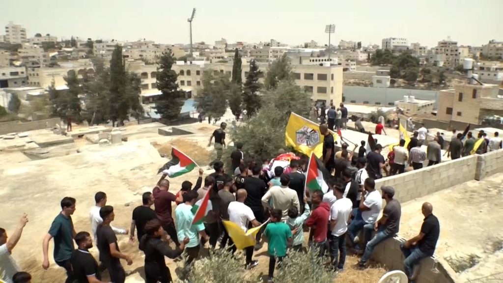 الضفة الغربية الليلة.. اقتحامات لمدن وبلدات وبيت عزاء