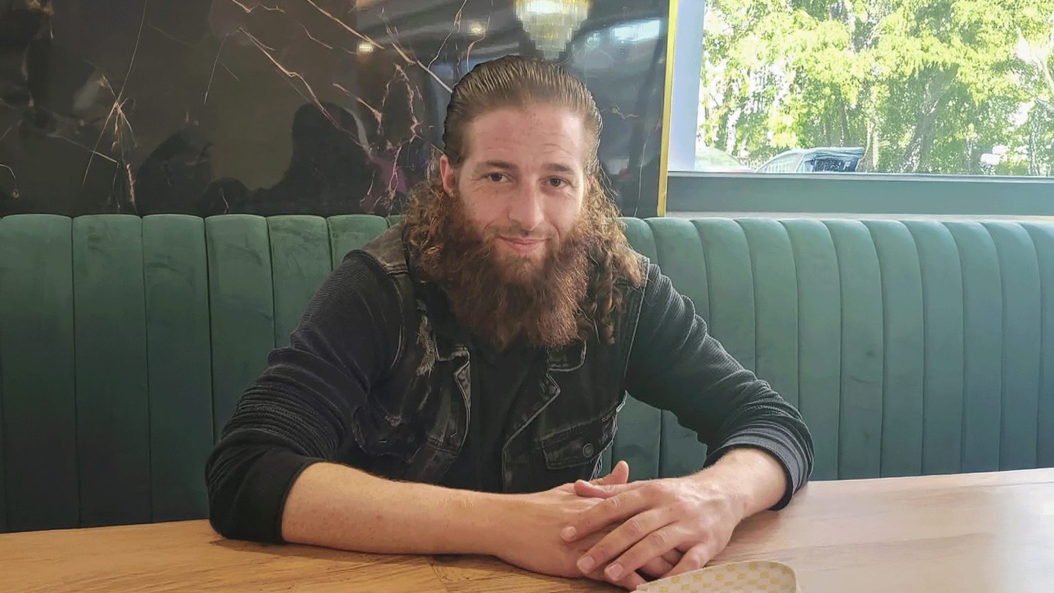 وفاة شاب بمركز أمني سوري تثير غضبا ومطالب بمحاسبة المتورطين