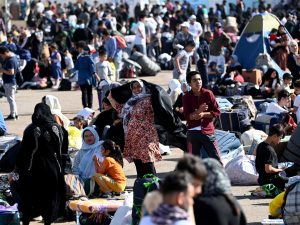 مسؤول أممي يرجح عودة ملايين الأفغان لبلادهم ويحذر من التداعيات