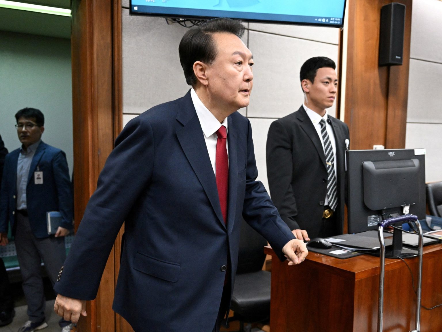 الادعاء في كوريا الجنوبية يطلب توقيف الرئيس السابق مجددا