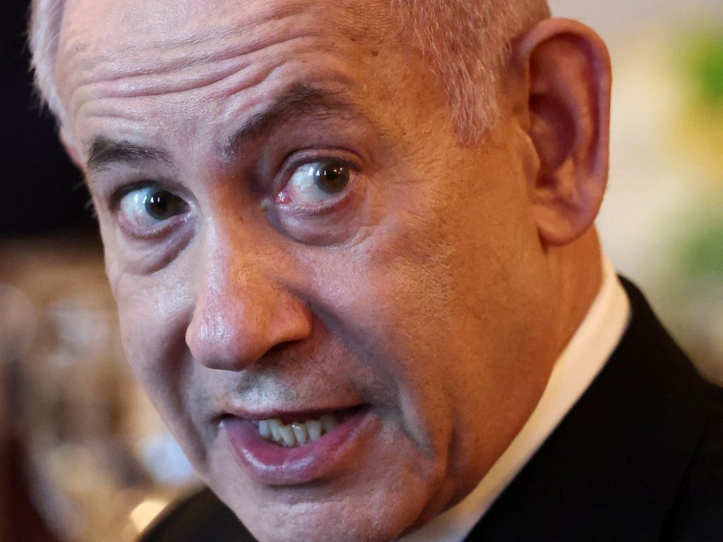 يديعوت أحرونوت: نتنياهو سيُبقي الوفد المفاوض بالدوحة حتى التوصل لاتفاق