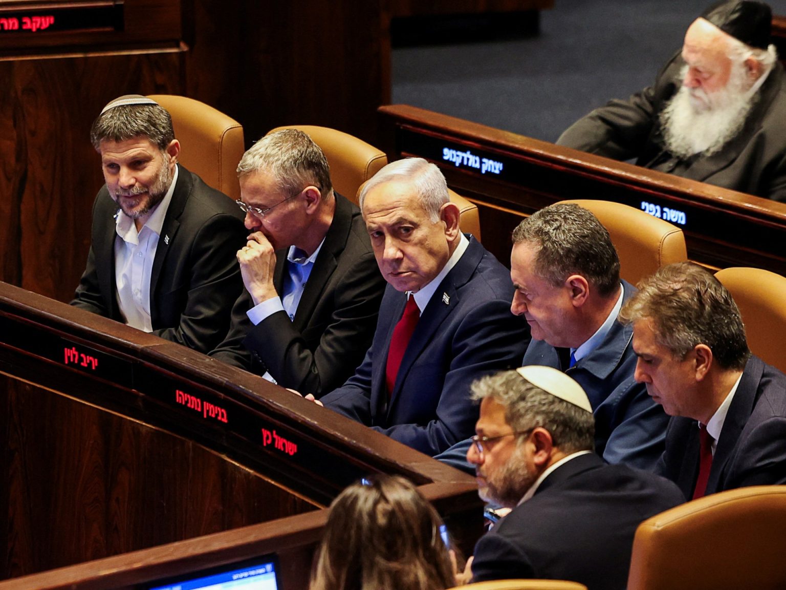 إدانات فلسطينية وعربية وإسلامية لتصويت الكنيست على قانون ضم الضفة