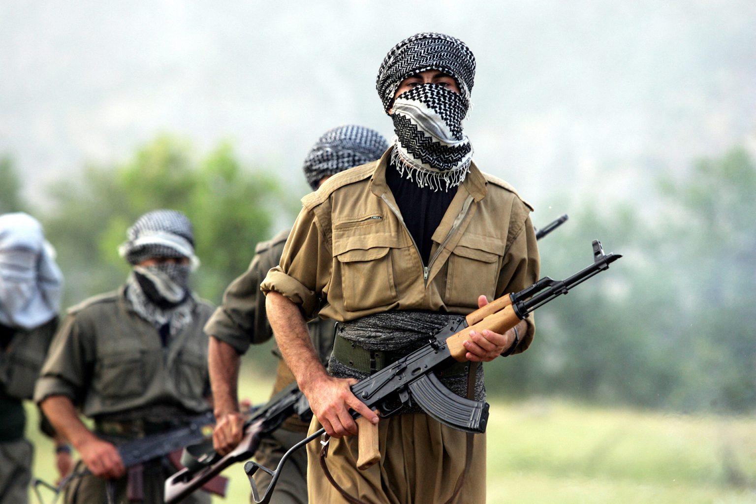 حزب العمال الكردستاني يسلم أسلحته بالعراق الجمعة