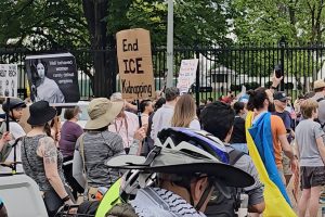 قاضٍ أميركي يؤيّد ترحيل 8 مهاجرين من عدة جنسيات لجنوب السودان