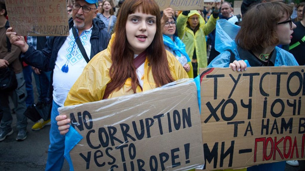 تقول المصادر إن رؤساء مناهضة الفساد في أوكرانيا يخبرون محادثات انضمام الاتحاد الأوروبي بأنهم يحميهم.