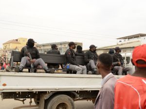 وتقول السلطات إن 22 على الأقل قتلوا في احتجاجات ارتفاع أسعار الوقود في أنغولا