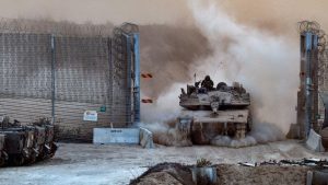 يوسع نتنياهو خطة الاستحواذ في غزة لتشمل المخيمات المركزية ، مواسي