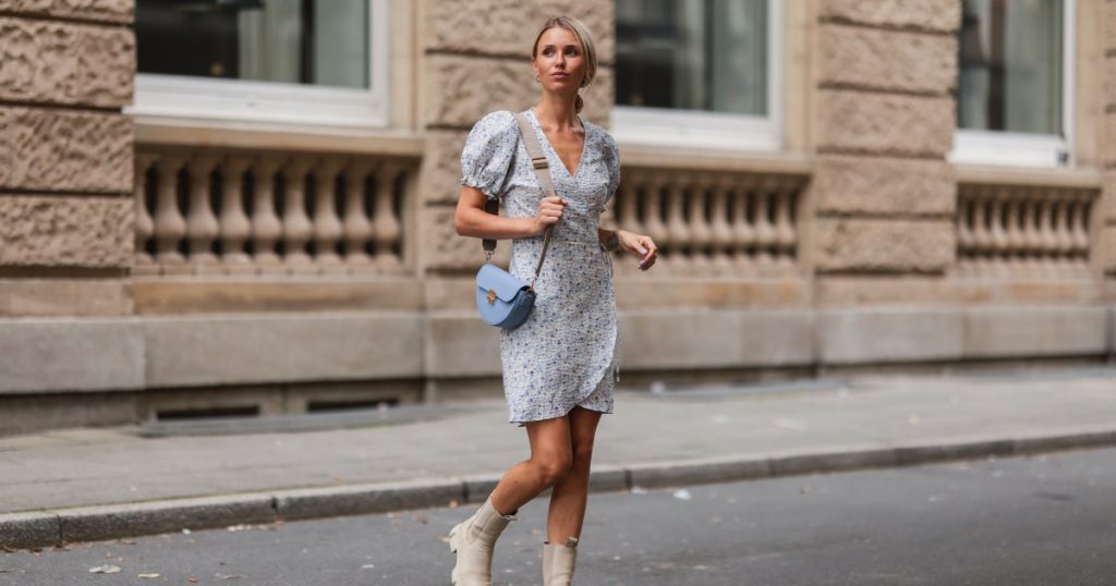 لا يمكننا أن نصدق أن هذه الفساتين الـ 17 المريحة والمتأخرة تختبئ على Amazon بأقل من 40 دولارًا