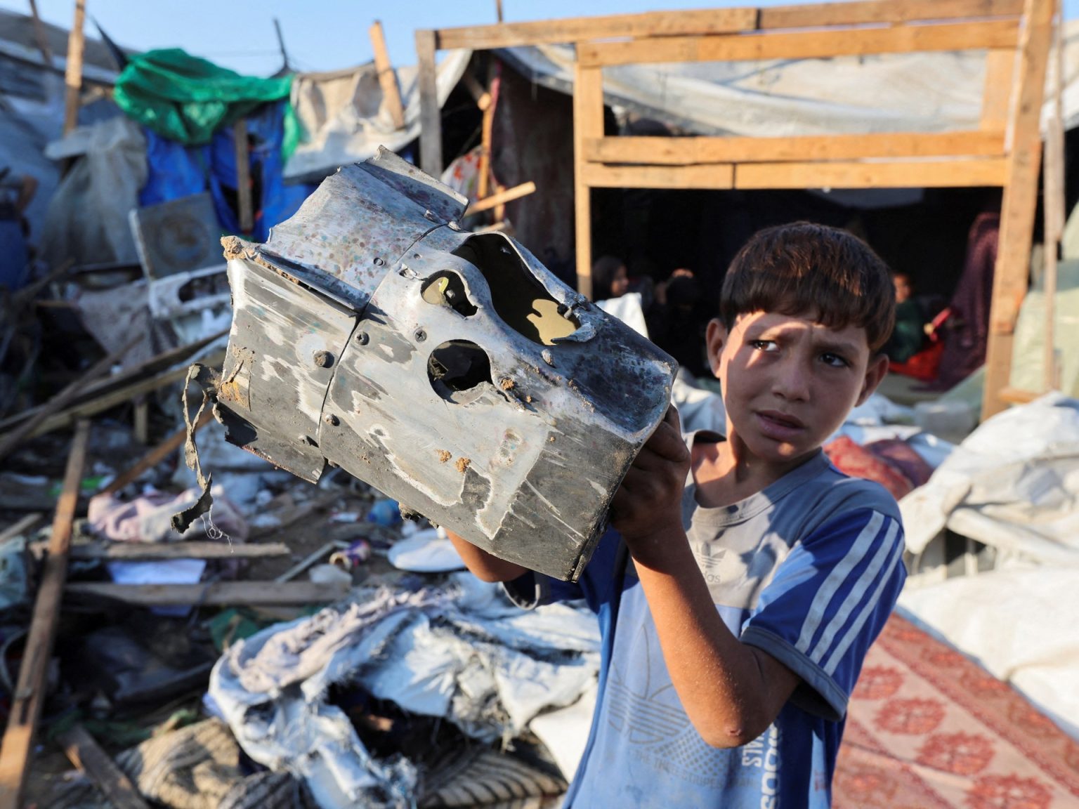 تسعى الأغلبية إلى نهاية مبيعات أسلحة إسرائيل: مسح تمتد ثلاث قارات