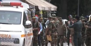 تعيد تايلاند جنديين كمبوديين جريحين بعد وقف إطلاق النار في الصراع الحدودي