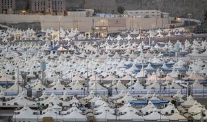 تطلق وزارة السياحة السعودية الخدمة الإلكترونية لتعزيز قدرة الإقامة في مكة ومادية من أجل الحج 1447