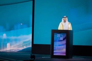 الفاله يقود وفد سعودي رفيع المستوى يتجه إلى الصين