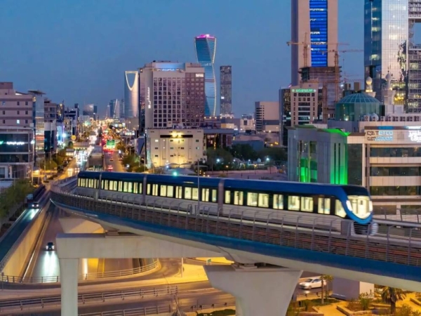 يرحب مترو Riyadh بمسافريه 100 مليون
