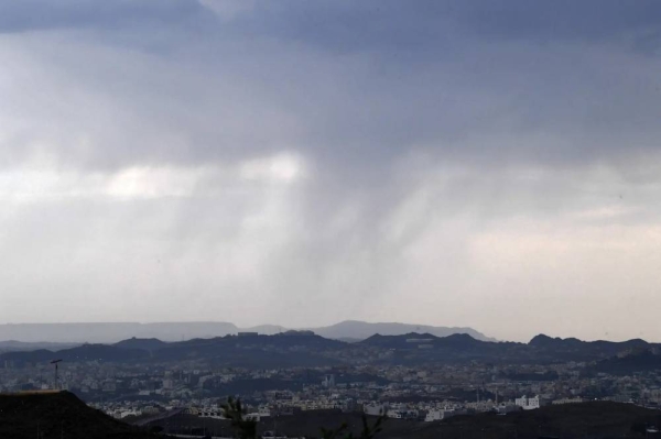 الدفاع المدني يحذر من العواصف الرعدية في جميع أنحاء المملكة العربية السعودية حتى الاثنين