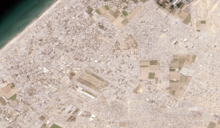 تكدس خيام النازحين في مواصي خانيونس 18 يوليو/تموز 2025. (بلانت)