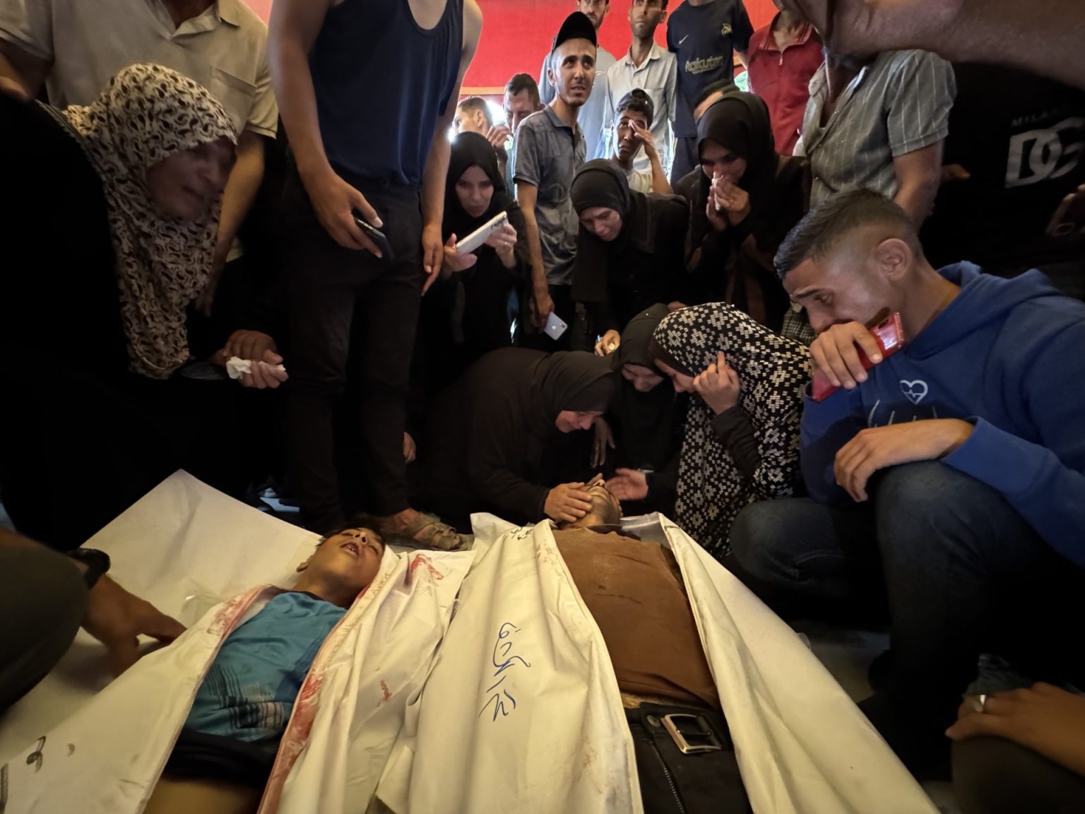 شهداء من المجوّعين والنازحين بنيران الاحتلال في غزة