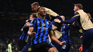 إنتر ميلان يفوز على جنوى بثنائية في الدوري الإيطالي