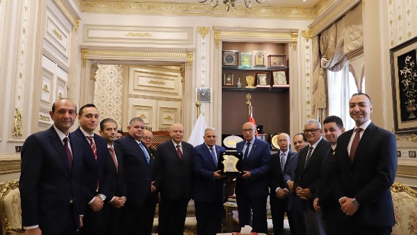 رئيس محكمة النقض يهنئ رئيس نادي القضاة برئاسة مجلس القضاء الأعلى