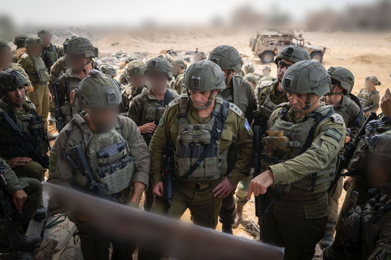 الاحتلال يوسع هجماته على مدينة غزة ويدعو إلى إخلائها