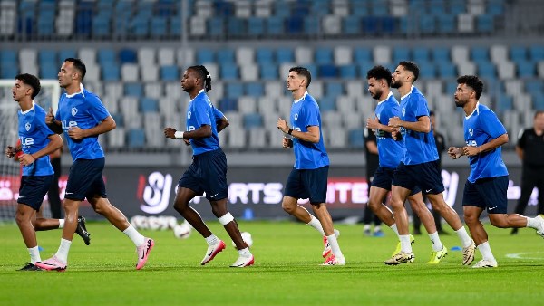 أمير هشام: الزمالك يؤجل صفقة الظهير الأيمن لـ يناير.. وحمدي يدخل حسابات فيريرا