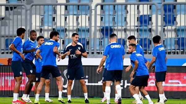 «مهاجم لا غنى عنه».. فيريرا يجدّد ثقته في «شيكو بانزا» قبل مواجهة المقاولون