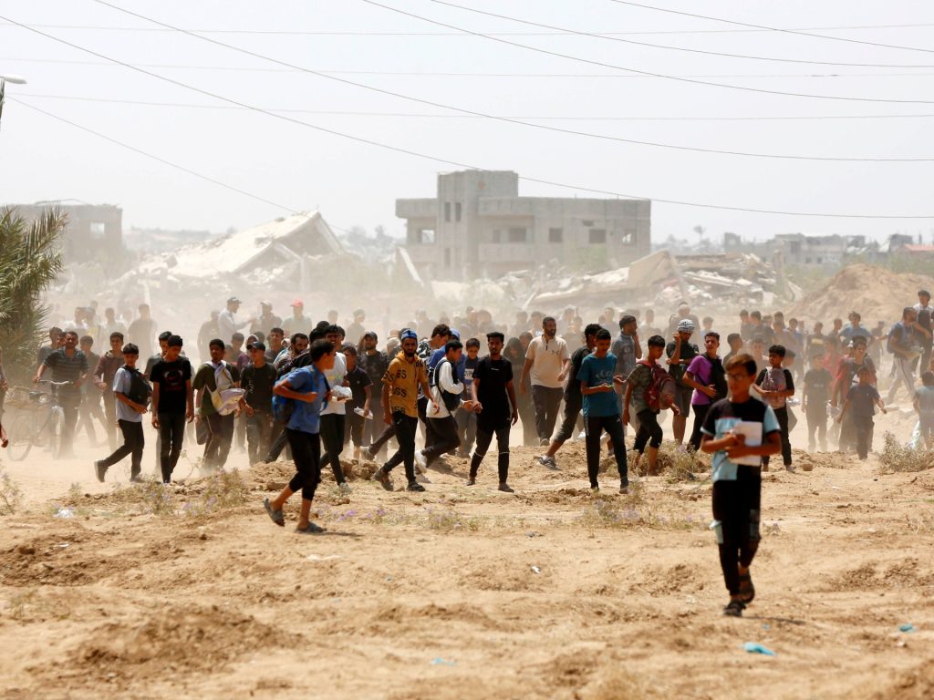 الحرب على غزة.. استمرار قتل المجوّعين ومظاهرات حاشدة في تل أبيب