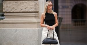 التعرق من خلال قميصك؟ هذه القمم والبلوزات اليومية القابلة للتنفس سوف تبقيك باردة