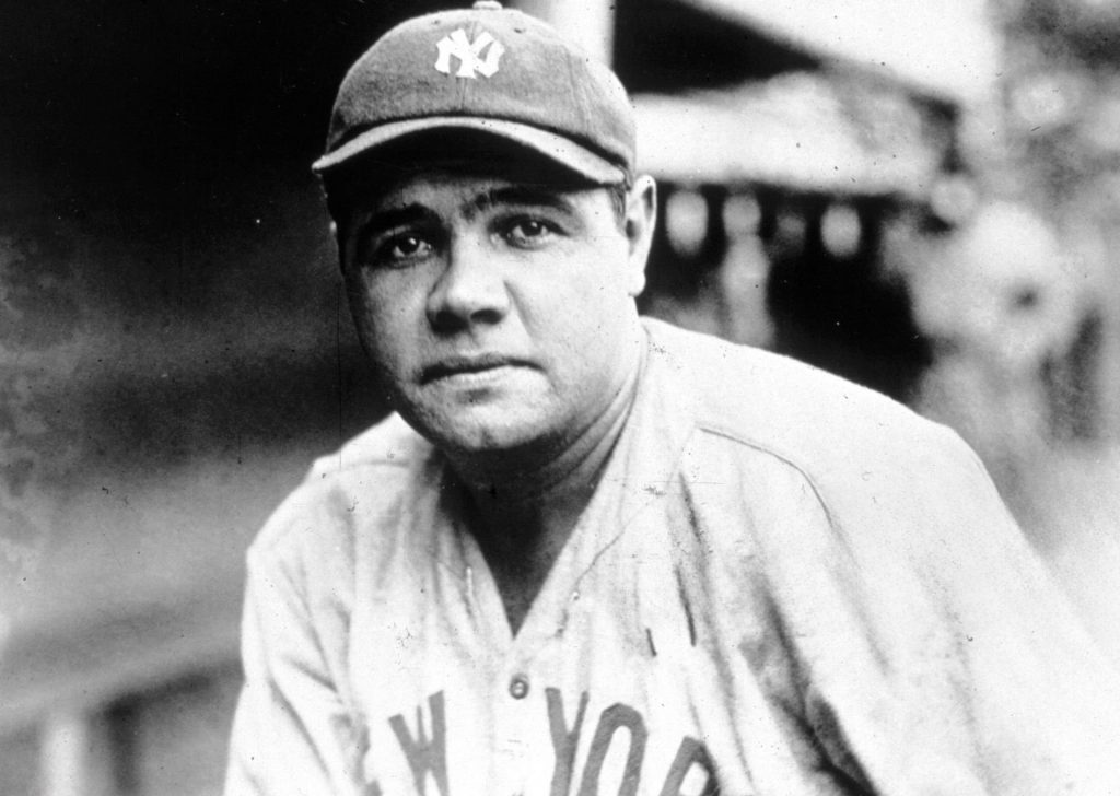 اسم أسطورة البيسبول الأميركي بيب روث في احتيال بـ550 ألف دولار