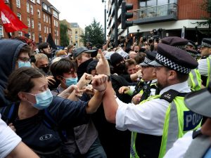 بريطانيا تسجل زيادة قياسية في أعداد المهاجرين