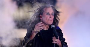 يسرد شهادة وفاة السبت الأسود Ozzy Osbourne لقب وظيفته على أنه “أسطورة موسيقى الروك”