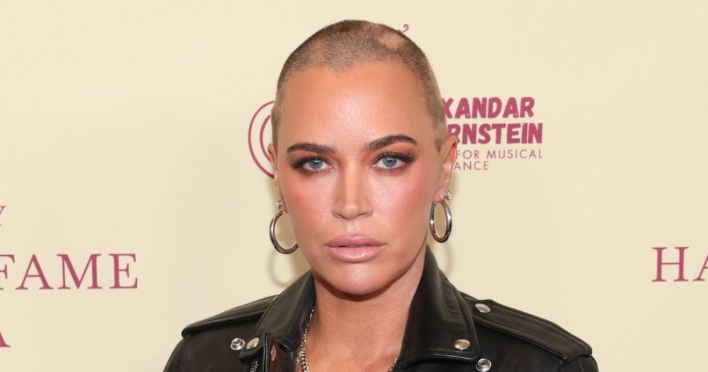 يتساءل Teddi Mellencamp إذا كان تشخيص السرطان “استردادًا” بسبب علاقة مزعومة مع مدرب الحصان