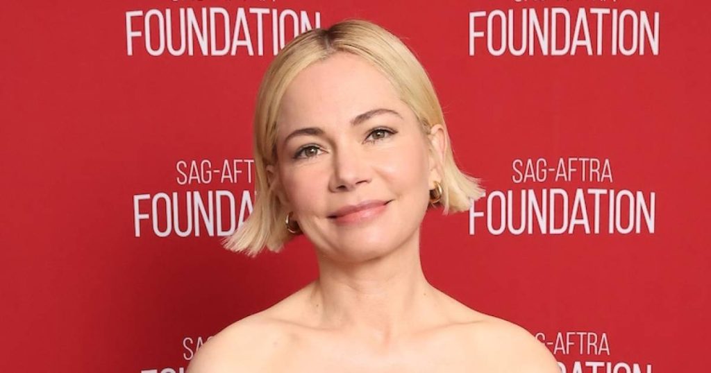 تفتح ميشيل ويليامز الترحيب بالطفل رقم 4 وسرها لتربية 3 أطفال دون سن 5 سنوات