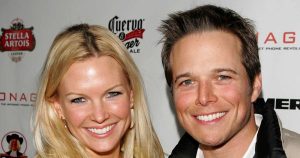 تقول كيلي وولف إن “الكثير من الناس” في حياتها قد خيانة لها وسط طلاق سكوت وولف المستمر