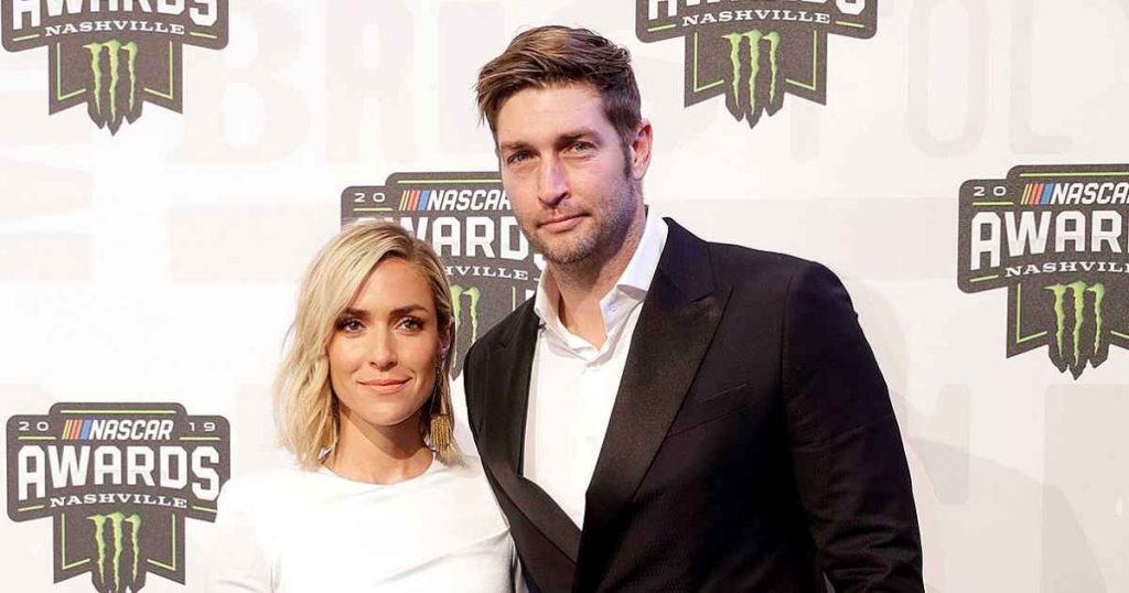 اقتباسات كريستين كافالاري وجاي كوتلر أثناء تربية 3 أطفال