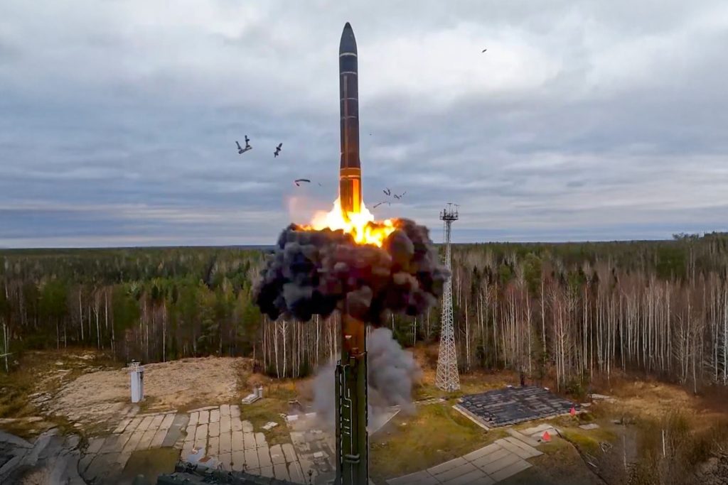 مسؤول روسي: واصلنا تطوير الصواريخ النووية خلال فترة وقف نشرها