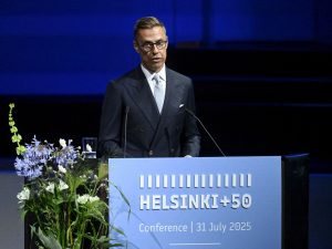 رئيس فنلندا يعلن استعداده للاعتراف بدولة فلسطين