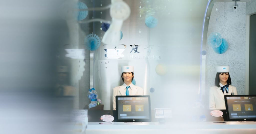 تريد نوع مختلف من رحلة العمل؟ جرب فندق روبوت