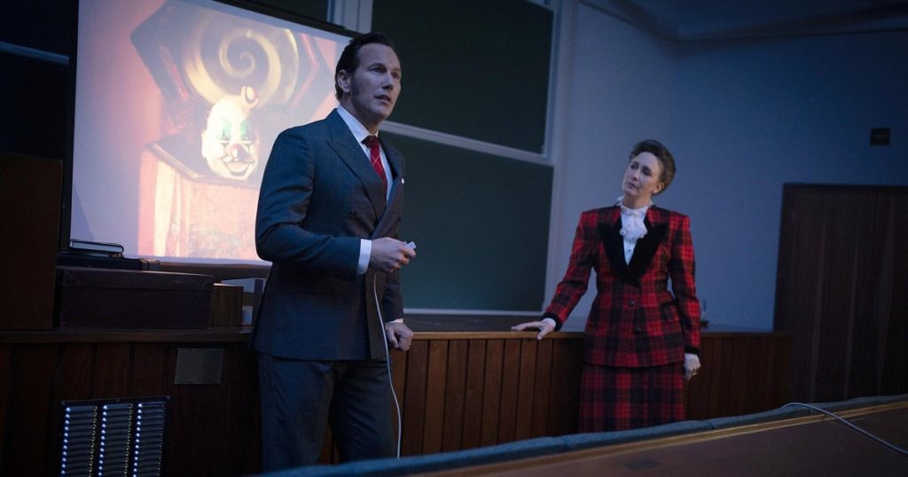 ما هي القضية التي تعتمد على الطقوس الأخيرة: الطقوس الأخيرة؟ يعيد الفيلم النظر في القصة الحقيقية لـ Smurl Haunting