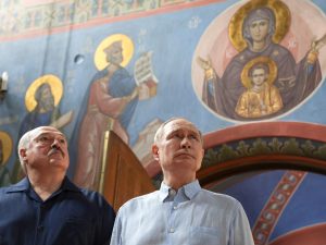 بوتين يؤكد تقدم قواته في أوكرانيا وزيلينسكي يدعوه إلى حوار مباشر