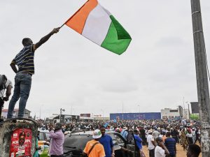 مظاهرات حاشدة بأبيدجان رفضا لترشح واتارا وإقصاء قادة المعارضة