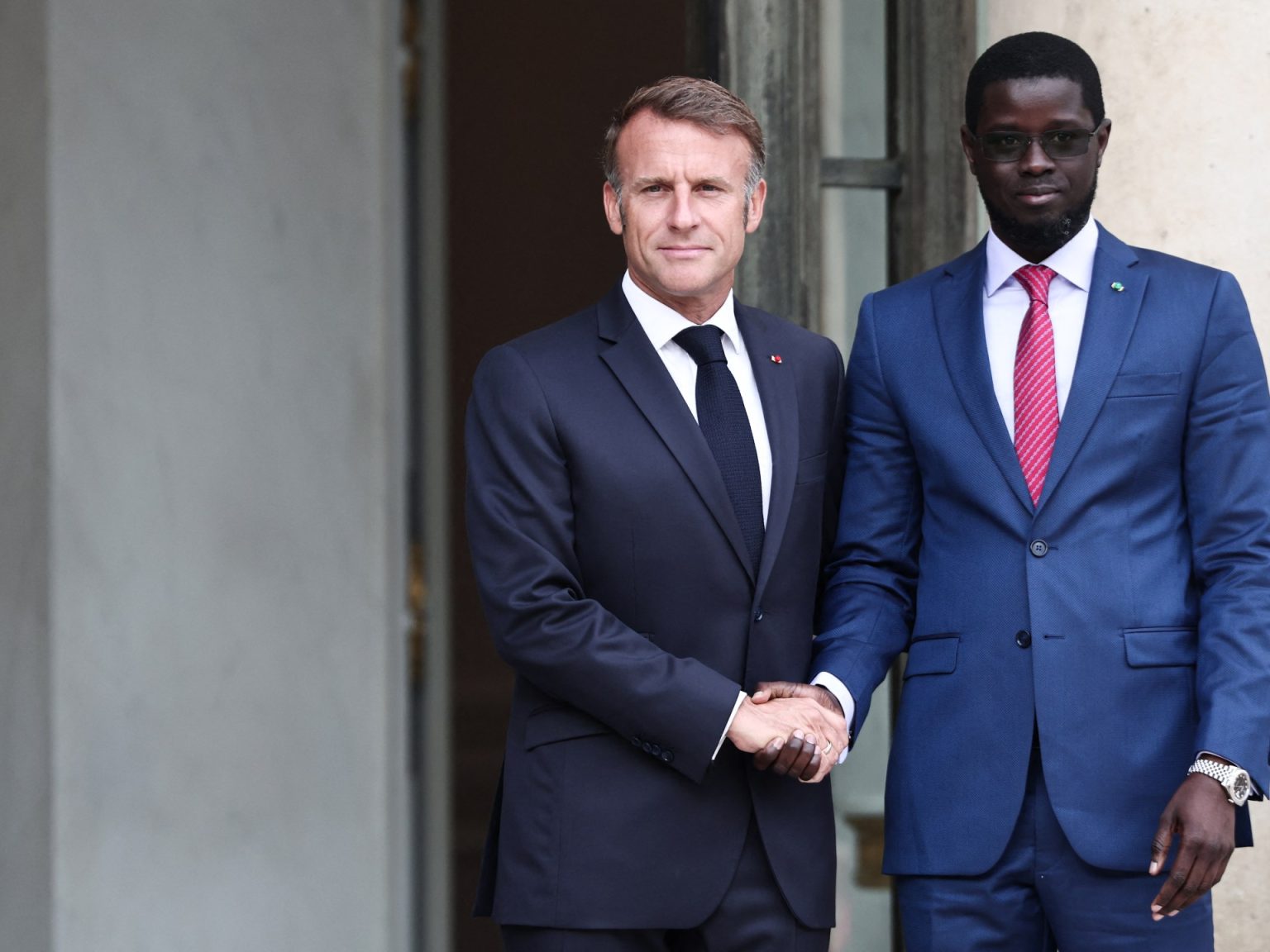 ماكرون وفاي يبحثان تعزيز الشراكة بين فرنسا والسنغال