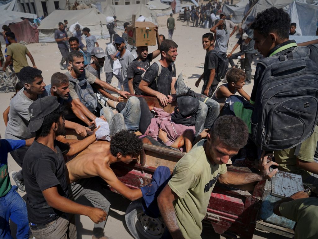 50 شهيدا في مجازر جديدة بحق المجوّعين والنازحين في غزة