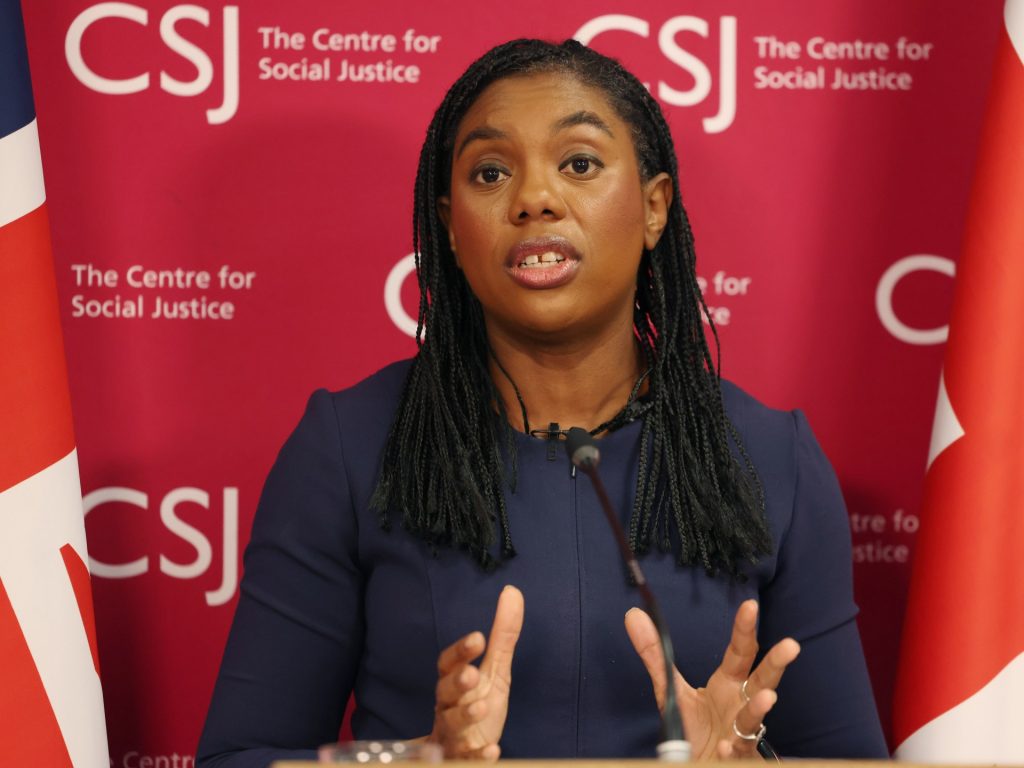 زعيمة حزب المحافظين البريطاني تتنصل من أصلها النيجيري