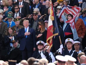 ترامب يجرّم “تدنيس” العلم الأميركي | أخبار