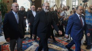 لاريجاني في لبنان بعد تصريحات اعتبرتها بيروت تدخلا في شؤونها